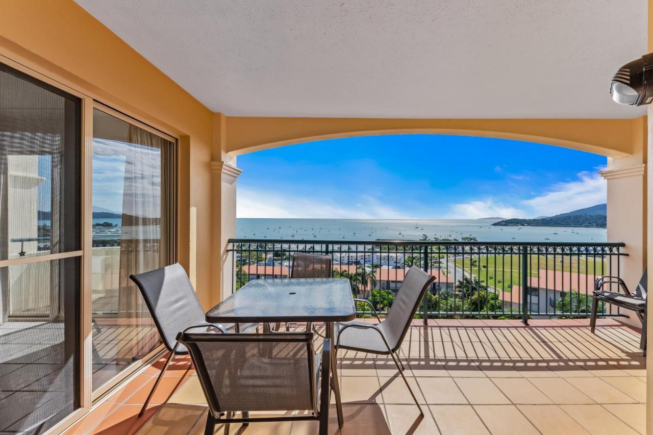 Magnificence At Airlie Apartment Airlie Beach Exterior photo